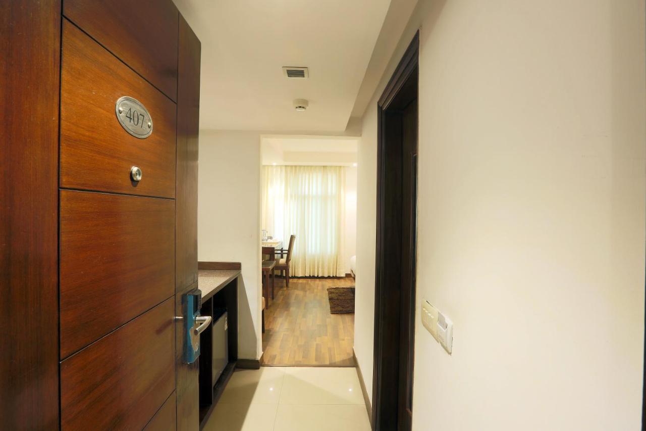 Hotel Arch International Нью-Дели Экстерьер фото